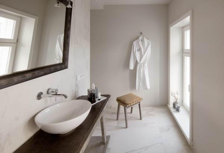 Bathroom 5, Hotel Hafen Flensburg, Flensburg