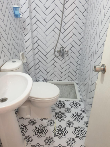 Bathroom, Hotel Acar, Kadıköy