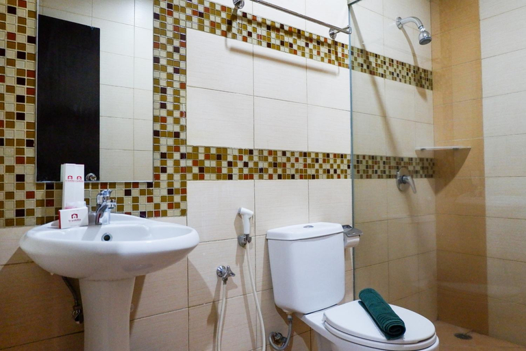 Bathroom 8