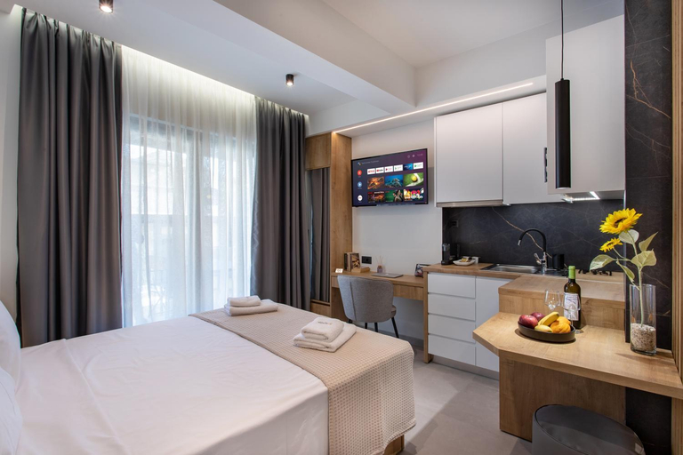 Bed, Sunflower Smartliving Suites, Crete