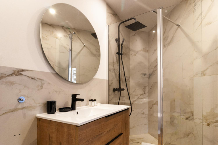 Bathroom 3, Simancas by SharingCo, Madrid