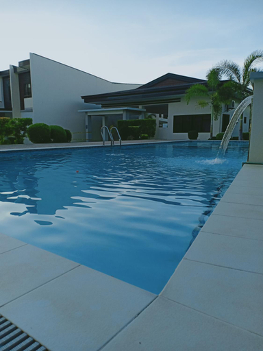 Swimming Pool 10