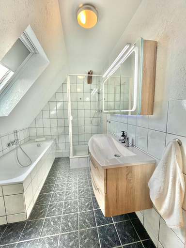 Others 5, GuestHouse Bielefeld - Brake, Bielefeld