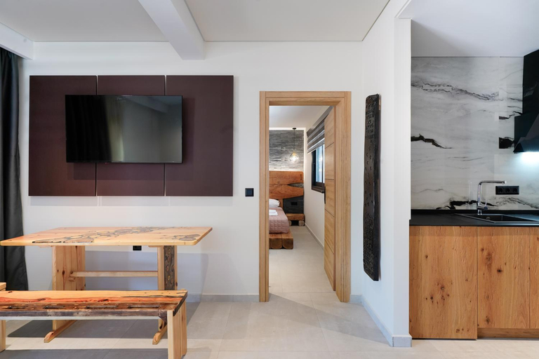 Others 2, 5 suites by GD, East Macedonia and Thrace