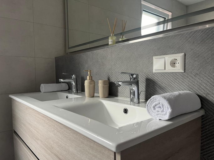 Bathroom 3, Schlussel Apartments, Ortenaukreis