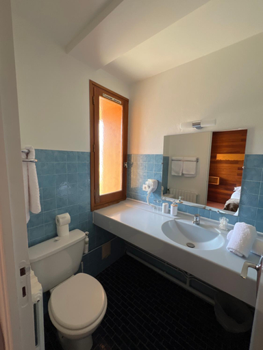 Bathroom 3, Hotel Restaurant La Pendine, Hautes-Alpes