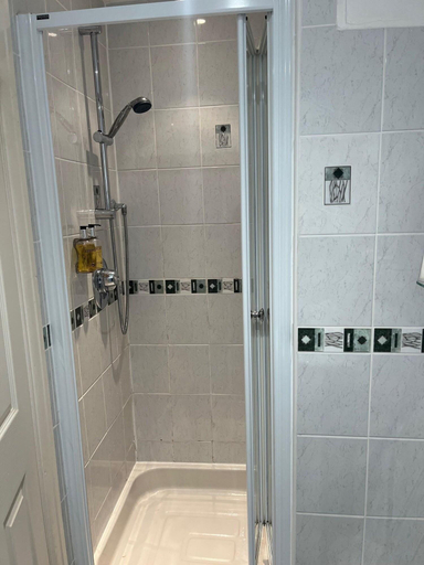 Bathroom 3, The Esplanade, Pembrokeshire