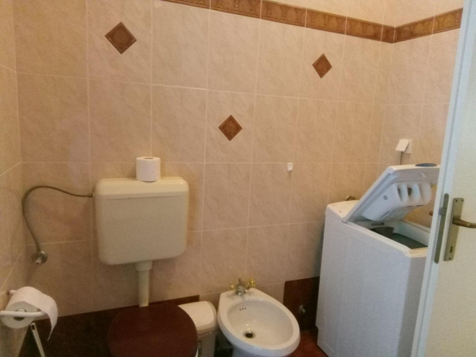 Bathroom 3, Villa Riva, Umag