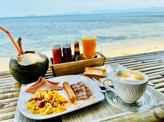 Food & Drinks 5, A Little Bungalows By Beach, Ko Samui
