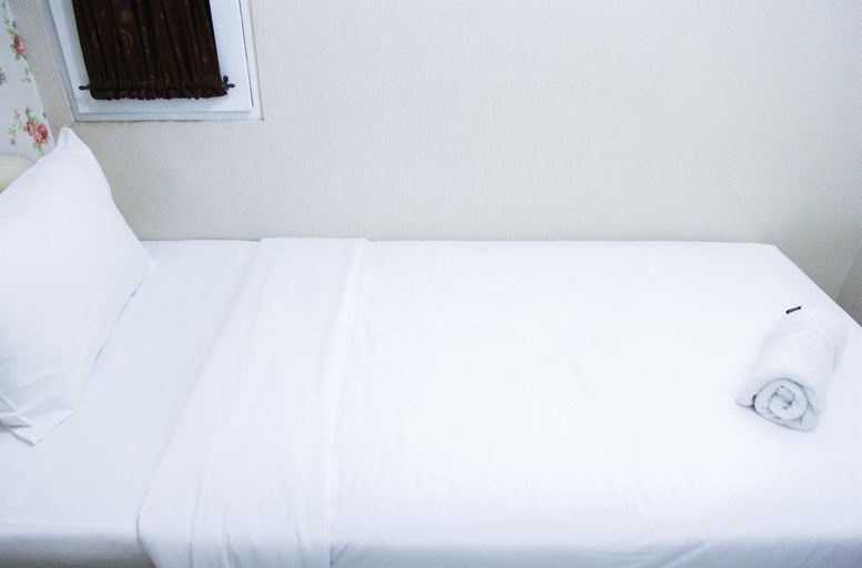 Bedroom 13