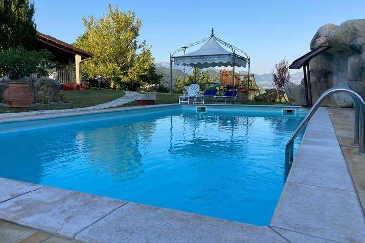 Sport & Beauty 4, Family Cottage in Cagli with Pool, Pesaro E Urbino