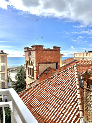 Others 3, La Casa Del Molo, Savona