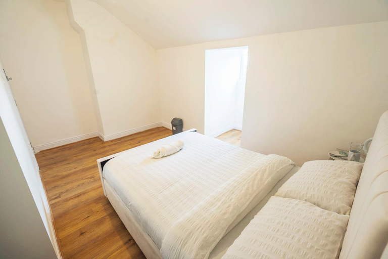 5, Majestic Inn Liverpool, Sefton