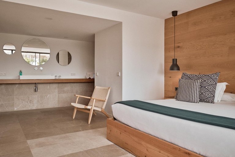 Bedroom 3, Las Gaviotas Suites Hotel & Spa, Baleares