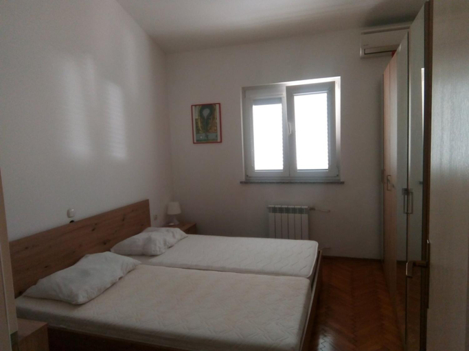Others 2, Villa Riva, Umag