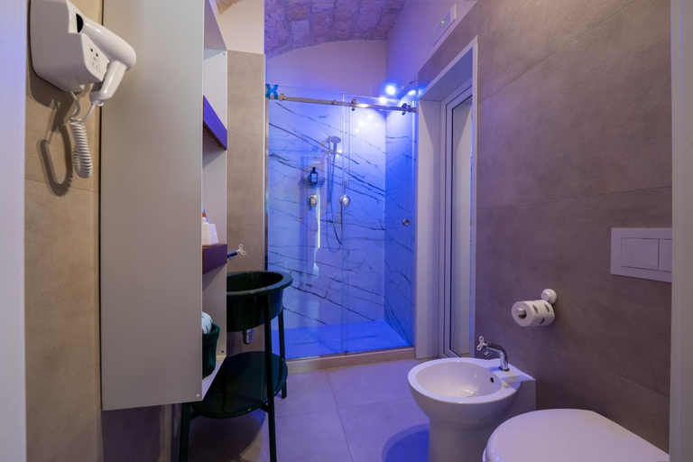 Bathroom 3, VISCHI Apartment Trani by LE MARINELLE Loc Turistica, Barletta-Andria-Trani