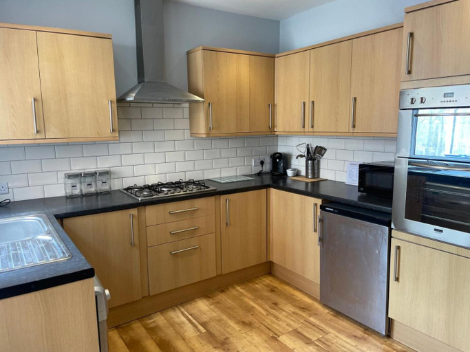 Others 3, Delightful home in Manchester, Manchester