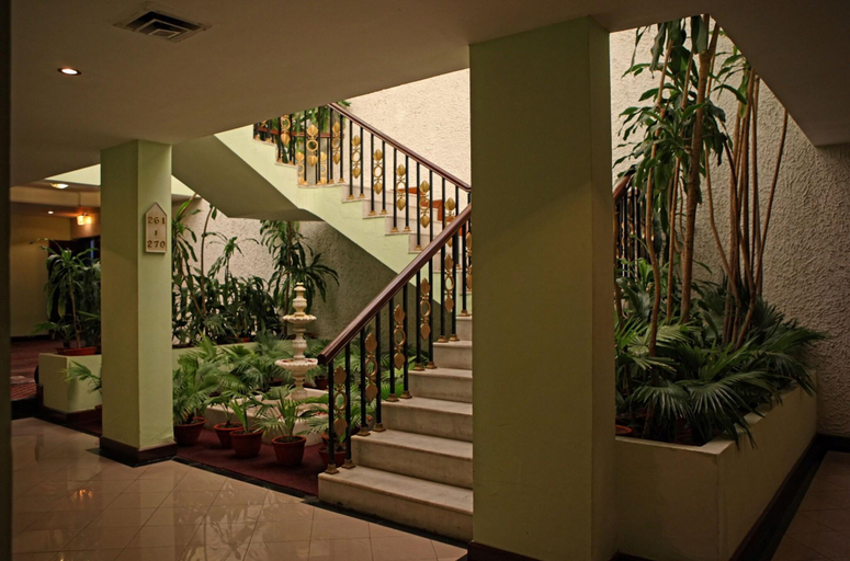 Public Area 5, Hotel Clarks, Varanasi