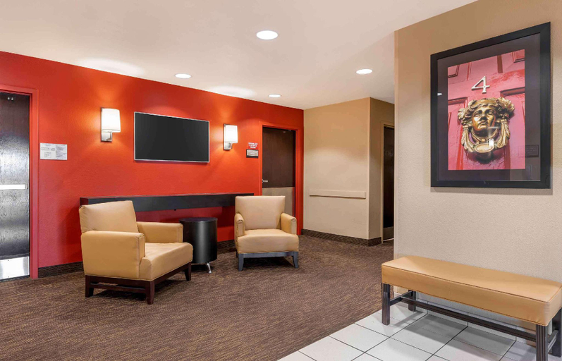 Public Area 2, Extended Stay America Select Suites - St. Louis - O' Fallon, IL, Saint Clair