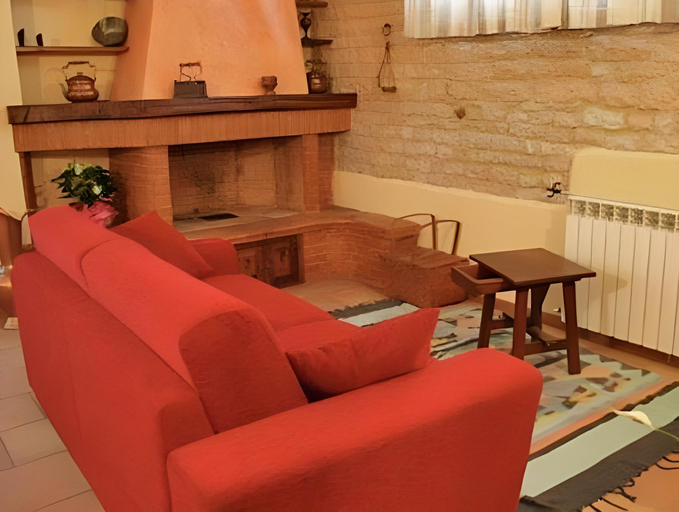 Public Area 2, Family Cottage in Cagli with Pool, Pesaro E Urbino