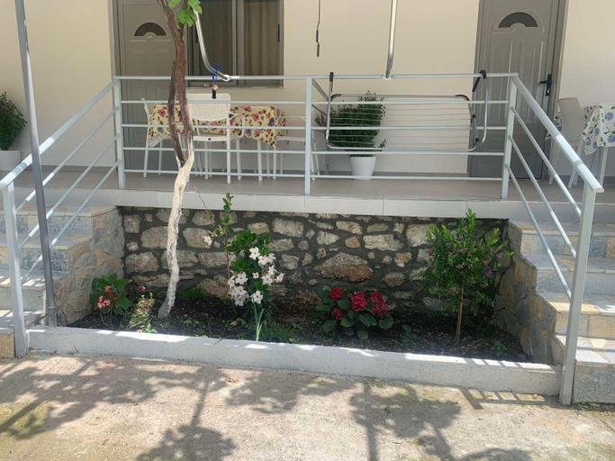 Others 3, Qeparo View Rooms, Vlorës