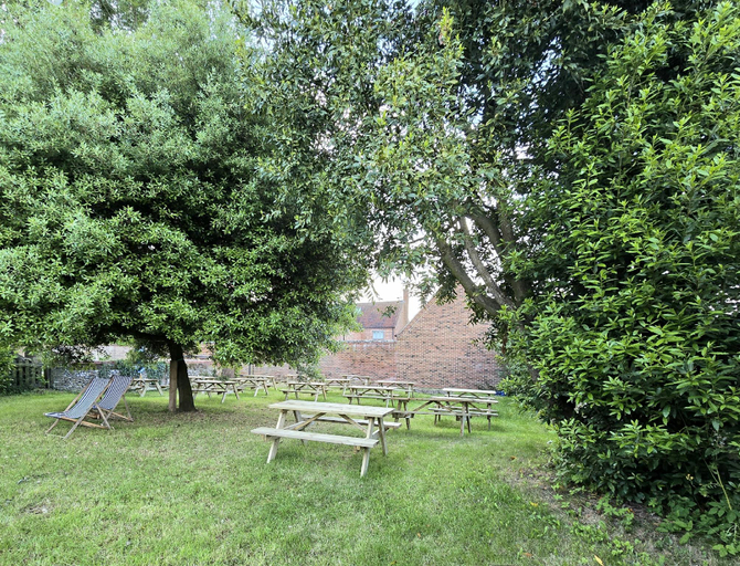 Others 5, The Ostrich Pub, Cambridgeshire