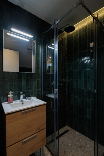 Others 4, Eligia Suites, Epirus