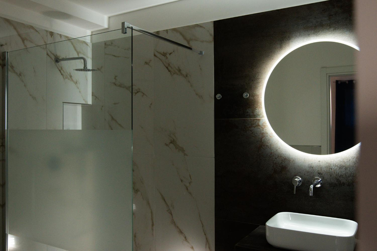 Bathroom 3, Ma Gra Vi, Palermo