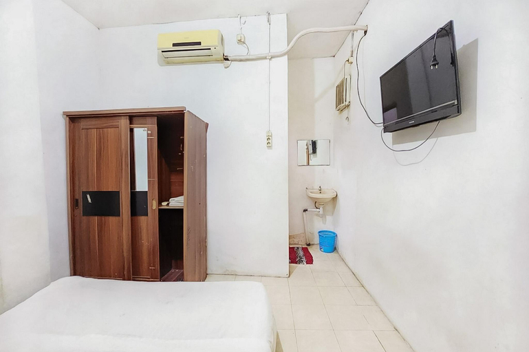 Bedroom 13
