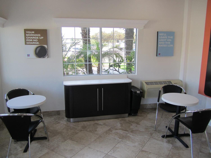Public Area 2, Motel 6 Anaheim, CA, Orange