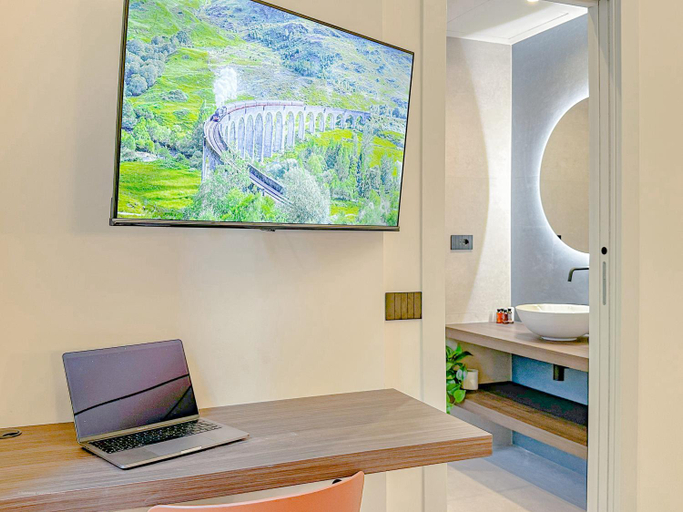 Others 3, Porta Venezia - Luxy Suites - 6 camere, Milano