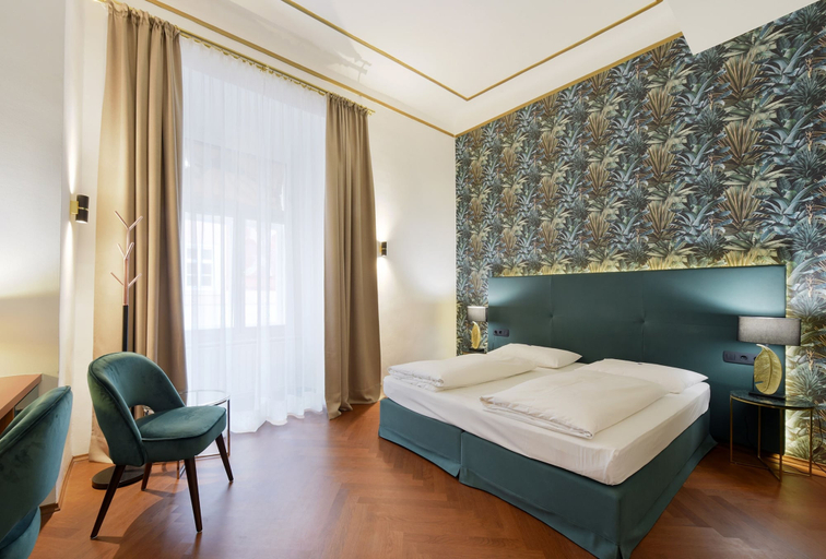 Bedroom 3, Boutique Hotel Dom - Rooms & Suites, Graz