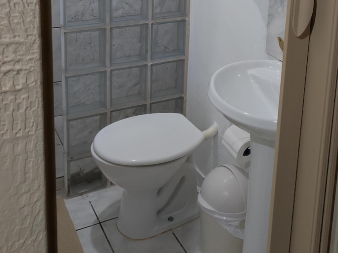 Bathroom, Pousada Recanto das Cores, Paranaguá