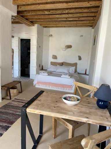 Others 4, Venereum Apartments, South Aegean