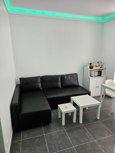 Others 4, Suite With Private Jacuzzi, Liège