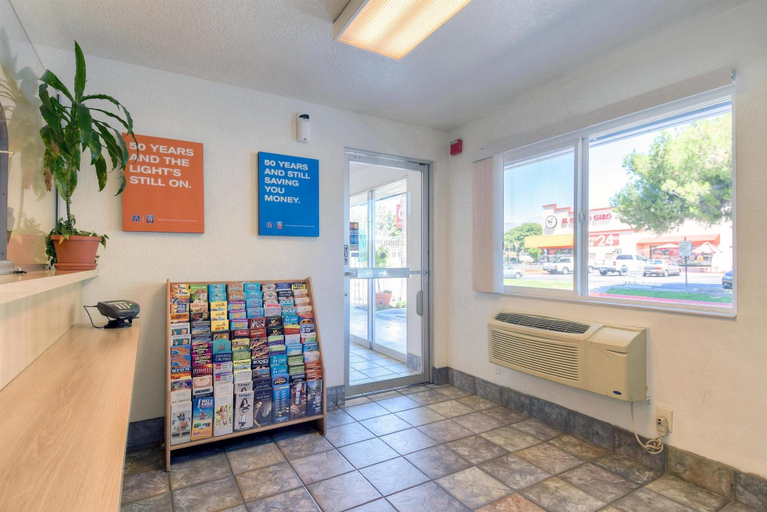 Public Area 2, Motel 6 Fontana, CA, San Bernardino