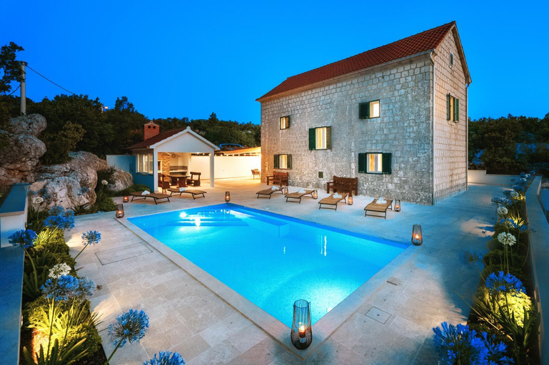 Others 4, Villa Sion peaceful villa with private pool and stunning mountain view, Omiš