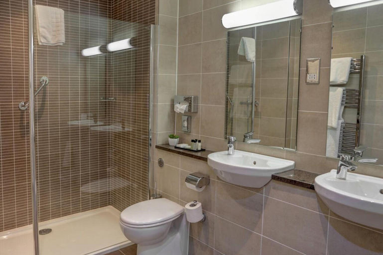 Bathroom 5, Crown & Mitre Sure Hotel Collection by BW, Cumbria