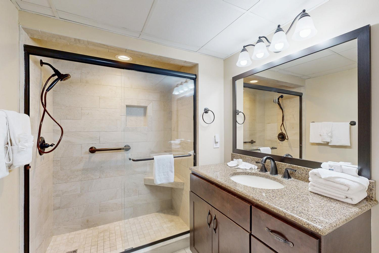 Bathroom 4, Sand Dunes North Tower #1510, Horry