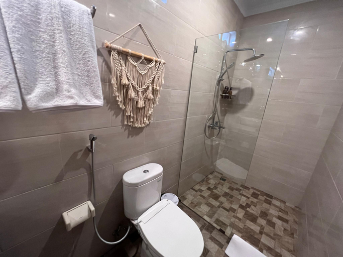 Bathroom 5