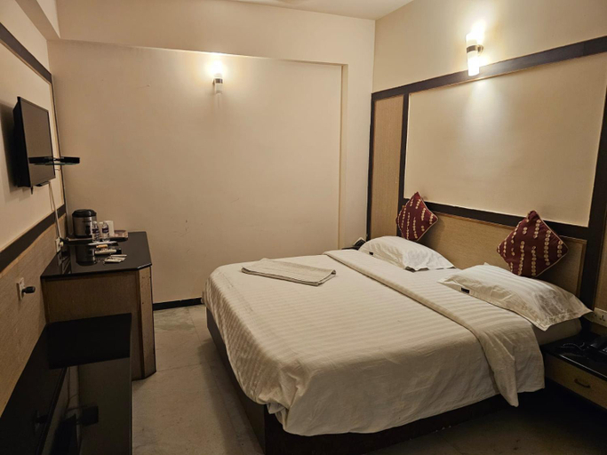 Bedroom 4, HOTEL MERILIN, Erode