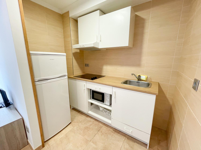 Others 4, Apartamentos Revolta Sanxenxo 3000, Pontevedra