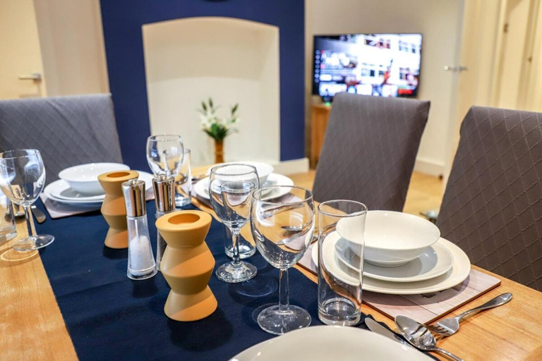 Food & Drinks 3, New- Modern 2br Apt Wifi Sleep5 City Centre, Sheffield