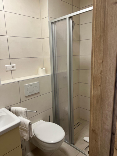 Bathroom, Bordinghaus MDS, München