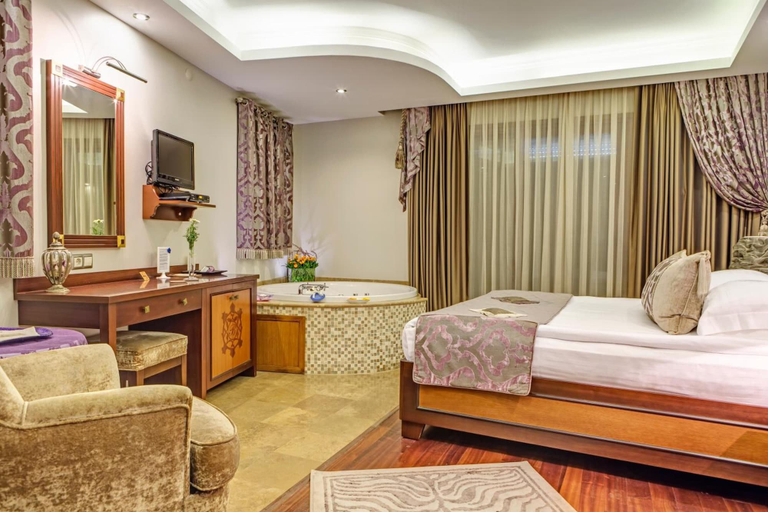 Bedroom 5, Bülbül Yuvasi Boutique Hotel - Boutique Class, Foça