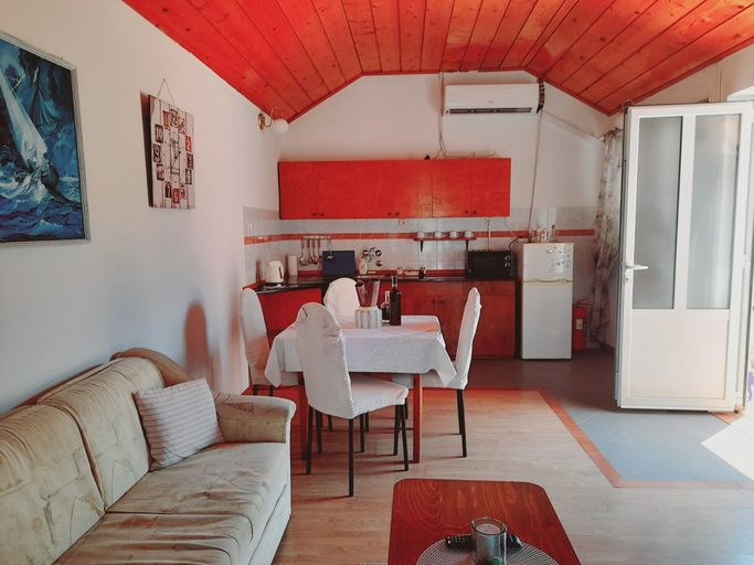 Others 5, Apartments Sponga, Mljet