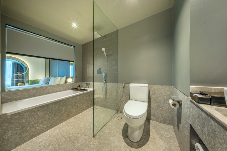 Bathroom 9
