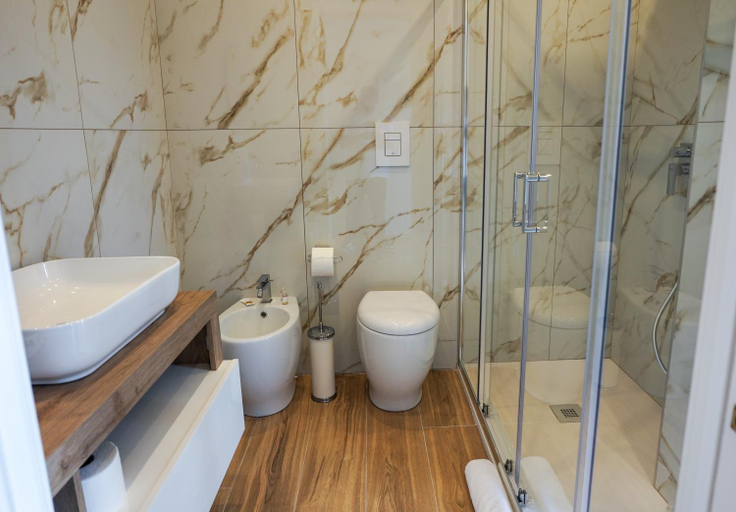Others 2, Luxury room, Napoli