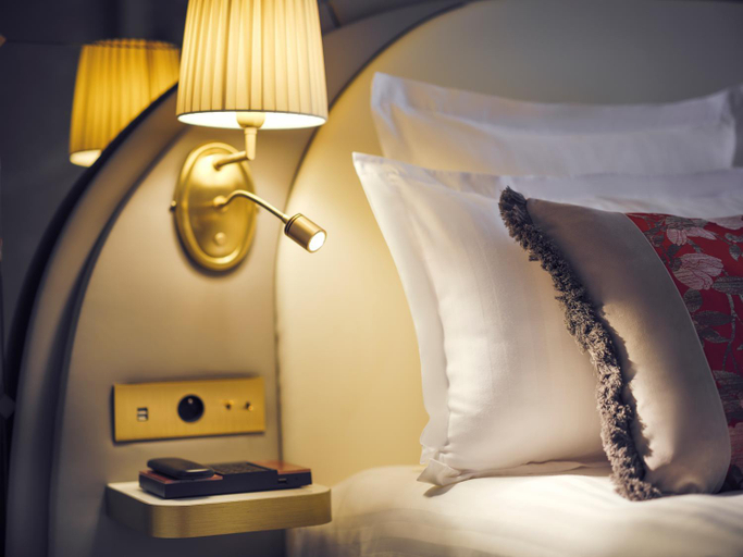 Bedroom 2, Hotel Westminster, Paris