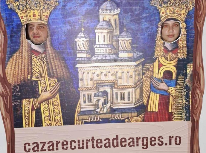 Others 4, Victoriei 35B, Curtea De Arges